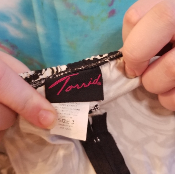 Floral top - Picture 4 of 4